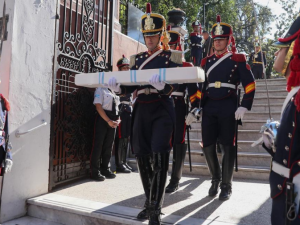 El sable de San Martín viaja al encuentro de su historia