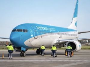 Paro nacional: en Rosario solo operará Flybondi y Aerolíneas Argentinas canceló 255 vuelos