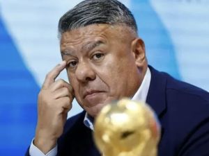 Tapia y Toviggino deberán declarar por presunta apropiación indebida en la AFA