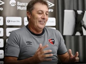 Frank Kudelka vuelve a Newell’s: asumirá el jueves y dirigirá el clásico ante Rosario Central