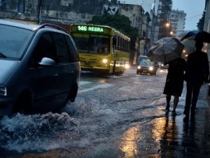 Alerta amarillo en Rosario: semana con lluvias, tormentas y posible granizo