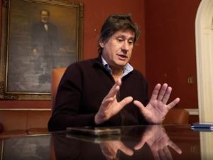 La esposa del intendente de Funes lo denunció por malos tratos