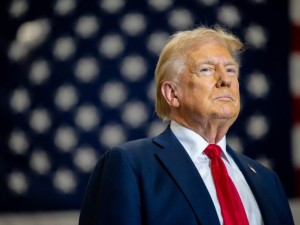 Trump calificó de "productivo" su diálogo con Putin previo a reunirse con Zelenski