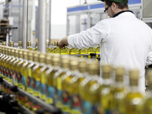 La actividad industrial en Santa Fe cayó un 9,8% y el 68% de los sectores produce menos