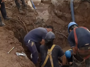 Cabassa y Casiano Casas: rotura de caño maestro generó caos y cortes de agua