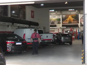 Escruche en una gomería: se llevaron una camioneta y dinero de la caja fuerte