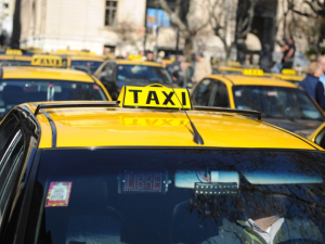 El Concejo aprobó una suba del 30% en taxis y remises