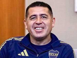 Riquelme denunciado por presunta administración fraudulenta en Boca