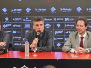 Ignacio Boero puso en marcha su gestión en Newell’s: DT en carpeta, auditoría y la meta de un club competitivo