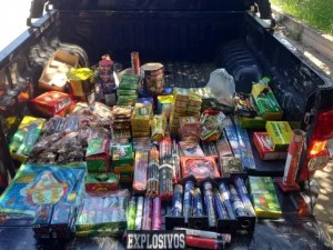 Desmantelaron un puesto de venta ilegal de pirotecnia en la zona sudoeste