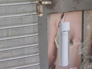 Delincuentes robaron una perfumería de Echesortu: rompieron la vidriera para ingresar