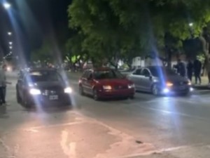 Volvieron las picadas ilegales en Bv. Oroño y Lamadrid: persisten a pesar de las lomas de burro