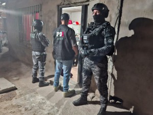 Avanza la investigación por el triple crimen en Las Flores: diez allanamientos de la PDI