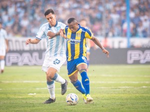 Campaz sufrió una lesión y está en duda para el clásico rosarino