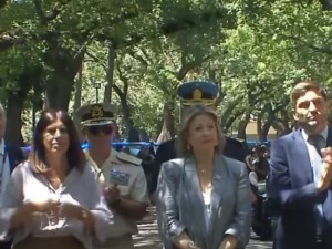 Santa Fe entregó a las Fuerzas Federales 100 camionetas 0 km adaptadas para el patrullaje