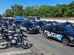 Protestas policiales: pasaron a disponibilidad a 20 agentes y serán investigados