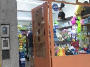 Robo en una pañalera: rompieron el vidrio y se llevaron efectivo y mercadería