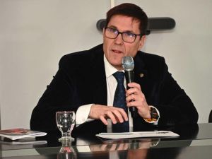 El gobierno de Santa Fe asegura que el 2 de marzo comienzan las clases