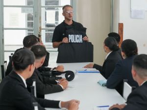 Provincia entregó equipamiento completo a 811 nuevos suboficiales