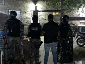 Cuatro detenidos en cinco allanamientos por el caso de un menor baleado