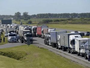 Operativo Cosecha 2026: turnos por franja horaria para ordenar el tránsito de camiones hacia los puertos