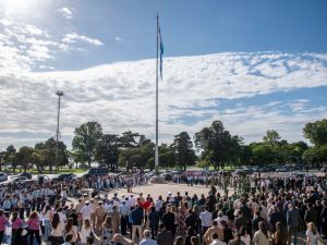 Día de la Creación de la Bandera Argentina: Rosario volvió a izar el símbolo patrio en su cuna histórica
