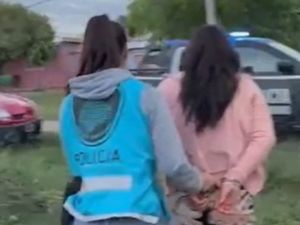Detuvieron a una mujer acusada de explotar sexualmente a su hija