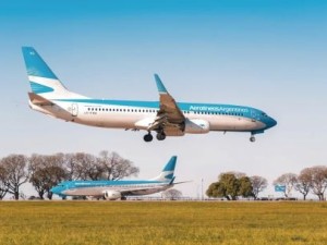 Aerolíneas Argentinas asegura “paros cero” hasta marzo con acuerdo gremial