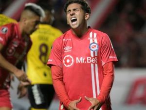 Argentinos Juniors quedó eliminado de la Copa Libertadores tras caer por penales ante Barcelona de Ecuador