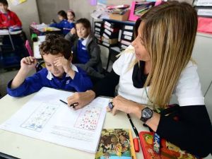 "Asistencia Perfecta": Más de 76 mil docentes y asistentes escolares cobraron el incentivo por presencialidad
