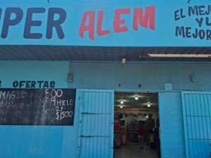 Violento asalto en un supermercado de zona sur: golpearon al dueño y robaron 5 millones de pesos