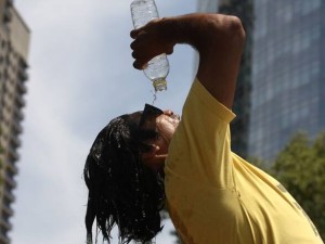 Calor extremo en Año Nuevo: el SMN emitió un aviso y prevé tormentas que traerán alivio