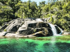 Conmoción en Bariloche: una turista murió tras caer en la Cascada Frey