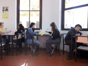 Abrieron los comedores universitarios con un menú estudiantil a $1.800