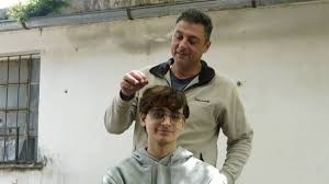 Desidia en Ezeiza: dañaron la silla de ruedas de alta tecnología de Matías Bottoni, joven nadador de Rosario