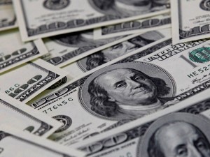 La estrategia del Gobierno para movilizar el dinero guardado y activar la economía real