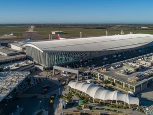 El Aeropuerto de Ezeiza suspenderá su actividad este viernes por casi cuatro horas