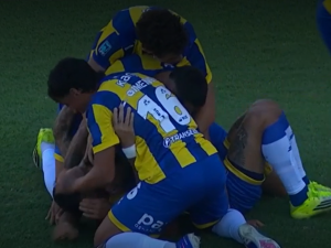 Rosario Central se quedó con el clásico, en un “Coloso” repleto de hinchas rojinegro