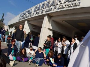 El Hospital Garrahan y organizaciones de discapacidad llaman a un abrazo simbólico en Plaza de Mayo