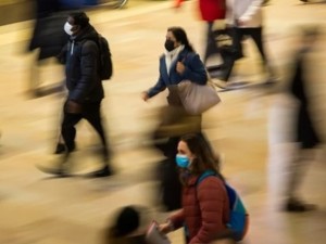 Reino Unido cierra escuelas ante un brote masivo de gripe H3N2