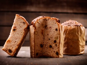 El pan dulce se convierte en el salvavidas económico de muchos argentinos en las fiestas
