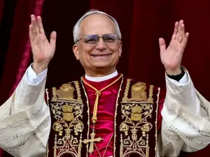 Llamado de León XIV a la paz en Medio Oriente y al fin de la violencia de género