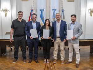 Javkin puso en funciones a los nuevos integrantes de su gabinete