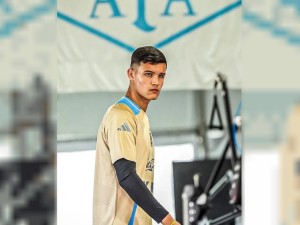 Carboni se hizo la revisión médica y afirmó: “Vengo en busca de continuidad en Racing”